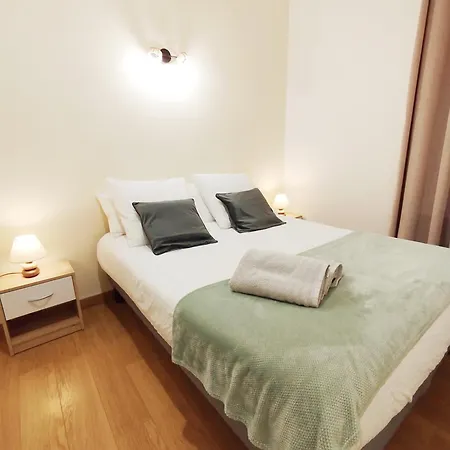 Les D'altair - La Petite Ourse * タラスコン・シュル・アリエージュ