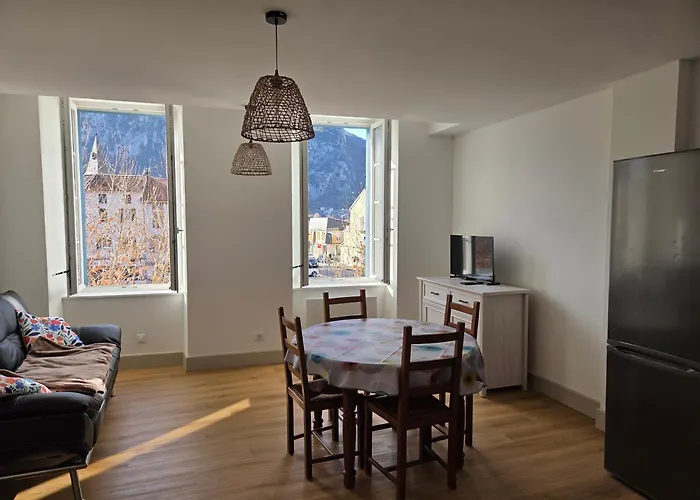 Les D'altair Апартаменты Тараскон-сюр-Арьеж