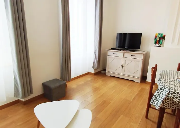 Les D'altair - La Petite Ourse アパート *